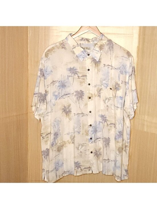 batik bay Other - Batik Bay Mens Blue White Fish Tropical Flowy Short Sleeve Button Front Shirt...